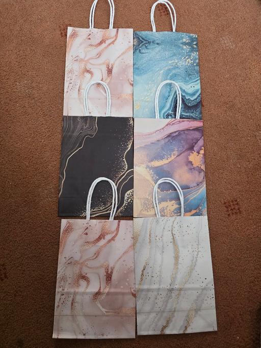 Classes Blackpool Town Centre Blackpool - Photos for Marble effect gift bags x 6 NEW