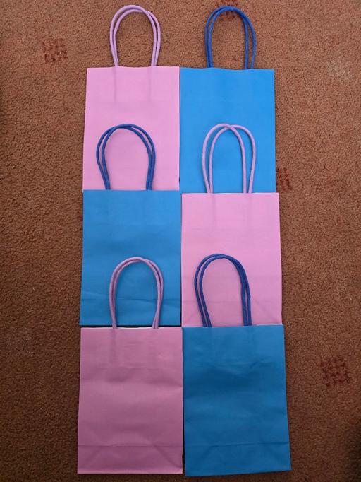 Classes Blackpool Town Centre Blackpool - Photos for Coloured gift bags x 6 NEW