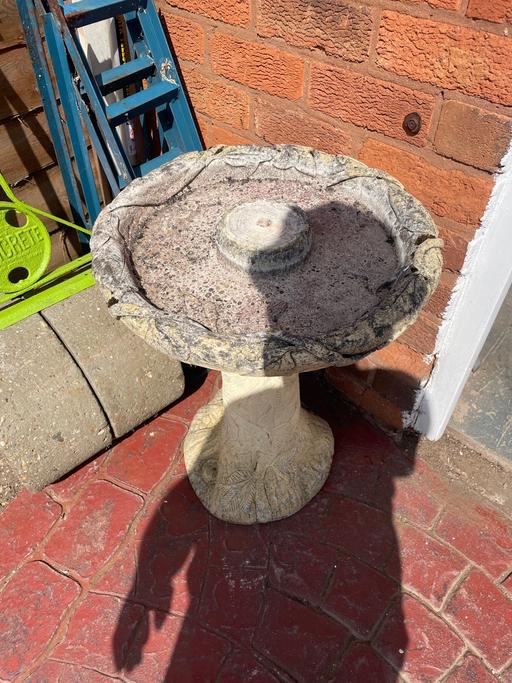 Buy & Sell Essington Wolverhampton - Photos for Bird bath
