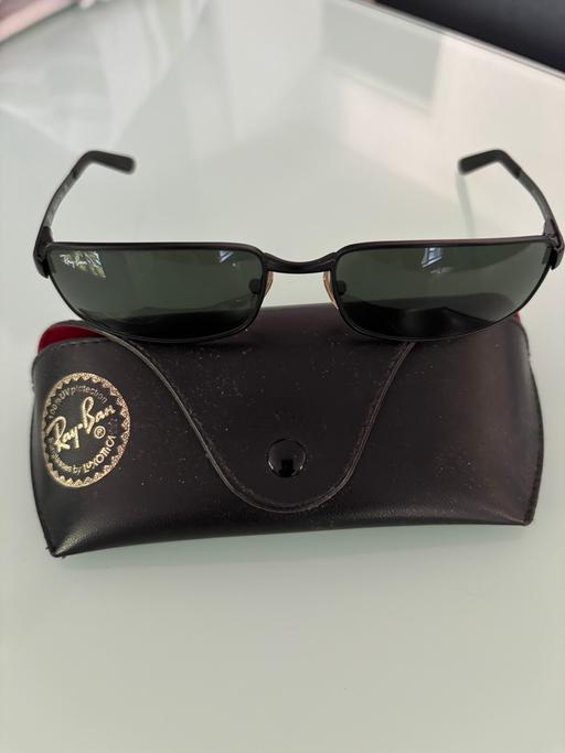 Buy & Sell Roehampton South West London - Photos for Ray Ban sunglasses and case