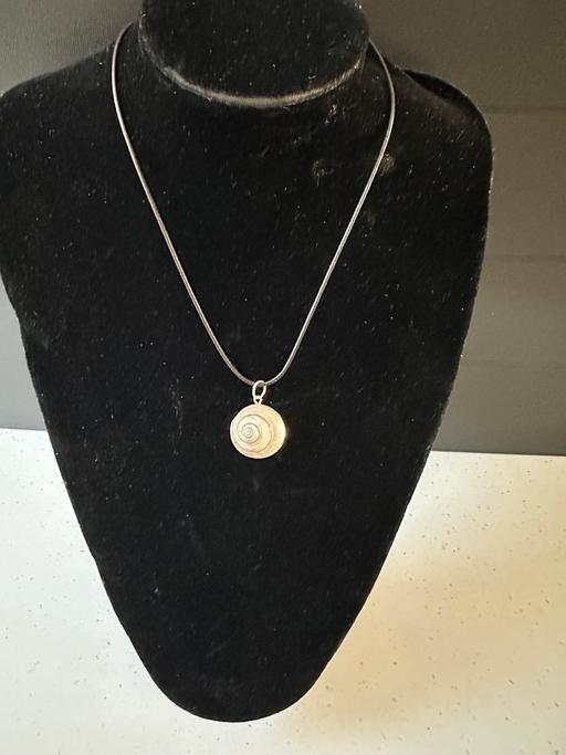 Buy & Sell Cliftonville Thanet - Photos for Handmade uv resin shell necklace