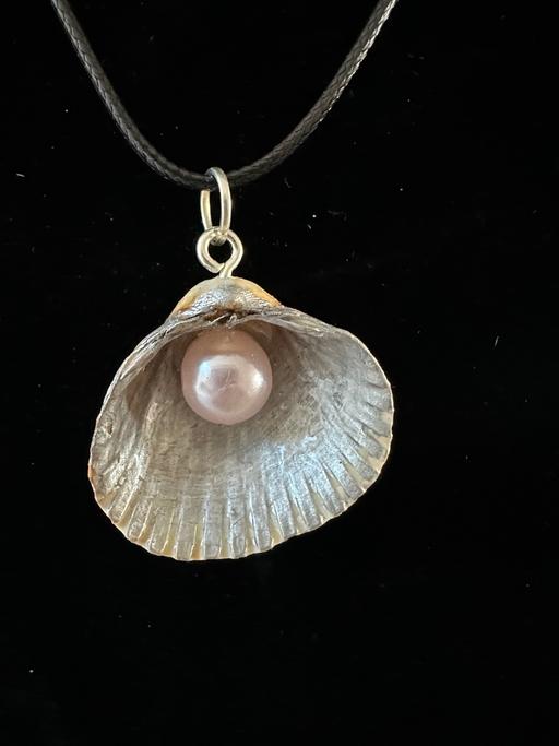 Buy & Sell Margate Thanet - Photos for Handmade uv resin shell necklace