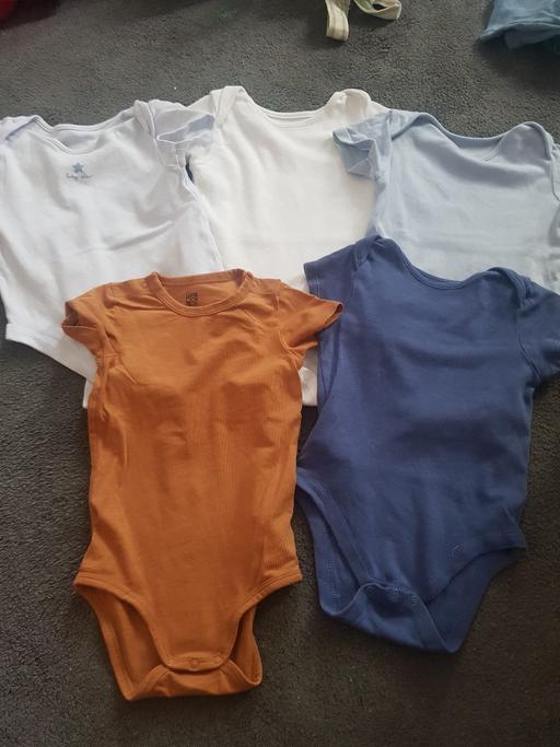 Buy & Sell Longley Sheffield - Photos for baby boys vest 18 to 24 mths (1)