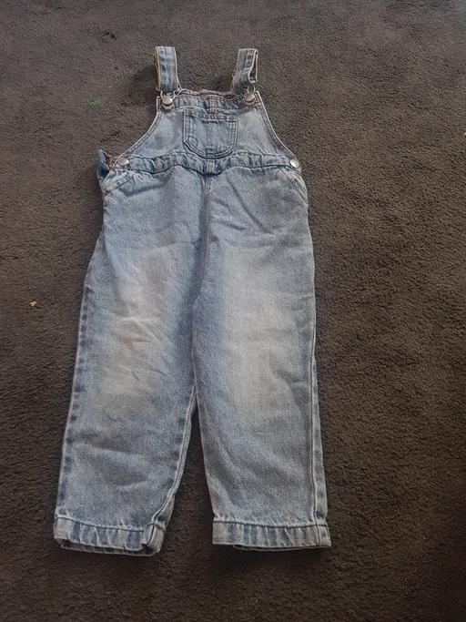 Buy & Sell Longley Sheffield - Photos for boys dungarees aged 18 to 24mths(20)