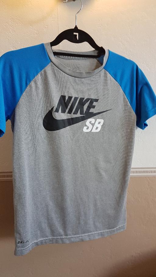 Buy & Sell Walsall Town Centre Walsall - Photos for NIKE top