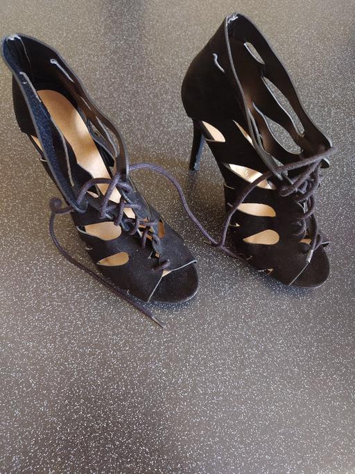 Buy & Sell Woodthorpe Charnwood - Photos for Women's black heels size 6