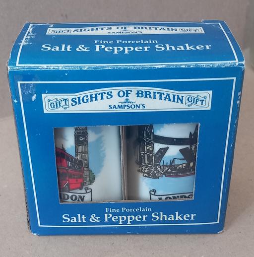 Buy & Sell Thatto Heath Saint Helens - Photos for Vintage london porcelain salt & pepper pots