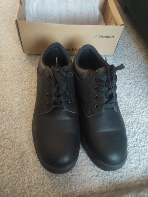 Buy & Sell Grafton Street Industrial Estate West Northamptonshire - Photos for New Safety shoes