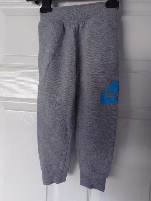Buy & Sell Woodthorpe Charnwood - Photos for Boys grey Nike joggers size 2-3 years