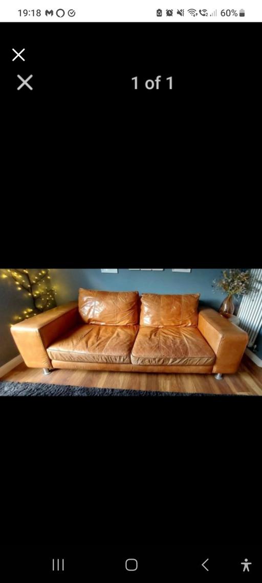 Buy & Sell Accrington Hyndburn - Photos for LEATHER TAN 3 SEATER SOFA SETTEE