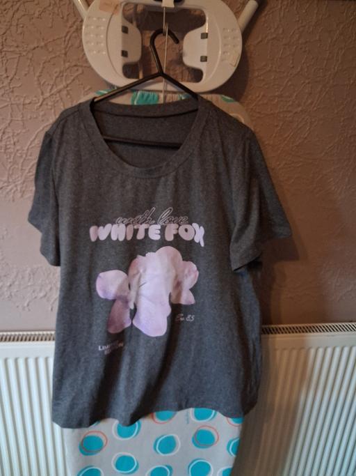 Buy & Sell Princes End Sandwell - Photos for T shirt 1xl