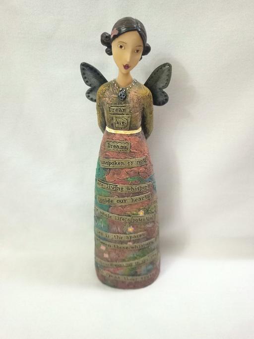 Buy & Sell Hall Green Birmingham - Photos for DEMDACO KELLY RAE ROBERTS 'DREAM BIG' FIGURE.