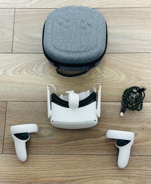 Buy & Sell Lye Dudley - Photos for Meta Oculus Quest 2 - 128GB - Case