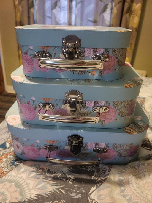 Buy & Sell Hoyland Barnsley - Photos for LOVELY SET OF STORAGE CASES