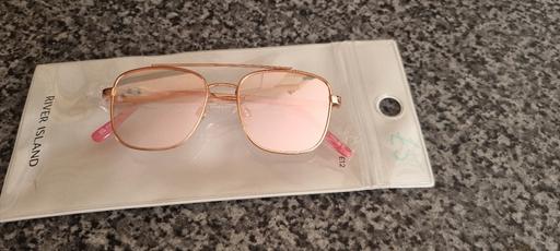 Buy & Sell Woodsetton Dudley - Photos for Childrens River Island Mirrored Sunglasses *