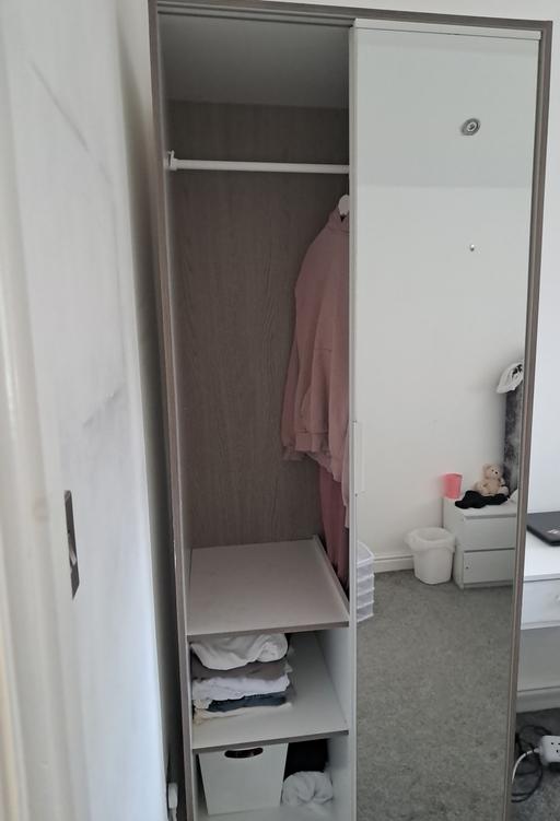 Buy & Sell Bentley Walsall - Photos for white slide door wardrobe with shelf