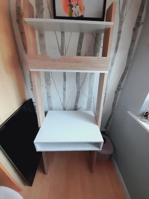 Buy & Sell High Green Sheffield - Photos for ladder desk /dressing table