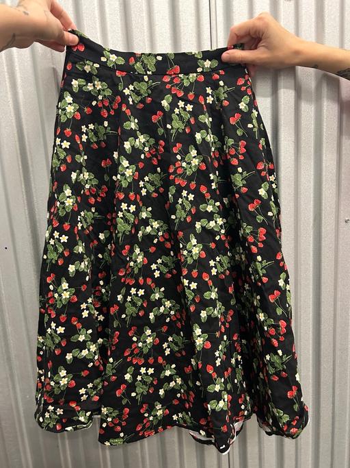 Buy & Sell Queen`s Park North West London - Photos for Collectif strawberry dress