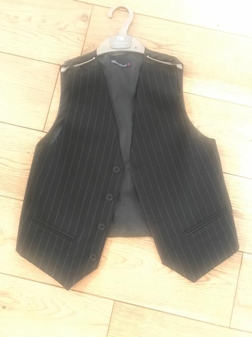 Buy & Sell Maze Hill South East London - Photos for Formal suit waistcoat black - 10yrs