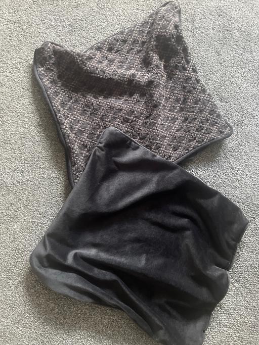 Buy & Sell Conisbrough Doncaster - Photos for Pair of black brown cushion covers