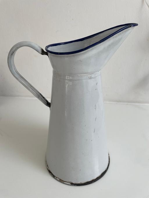 Buy & Sell Shortlands Bromley - Photos for Classic white and blue enamel jug