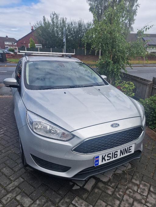 Vehicles Moss Industrial Estate Wigan - Photos for ford focus estate