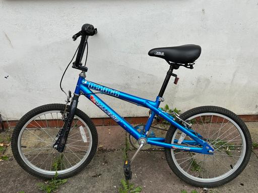 Buy & Sell Walthamstow East London - Photos for BLUE BMX BIKE
