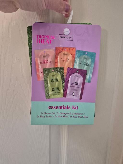Buy & Sell Crumpsall Manchester - Photos for new Sence Tropical Heat Essentials Kit
