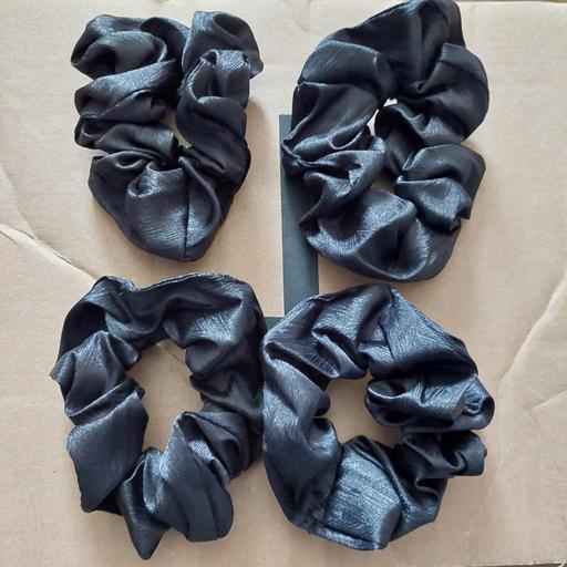 Buy & Sell Ocker Hill Sandwell - Photos for hair scrunchies black x 4