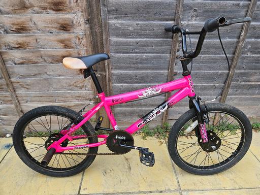 Buy & Sell Yiewsley Hillingdon - Photos for Girls Kids bike 20 inch wheels
