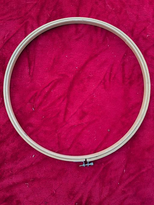 Classes Telford Telford and Wrekin - Photos for LARGE WOODEN NEEDLEWORK HOOP