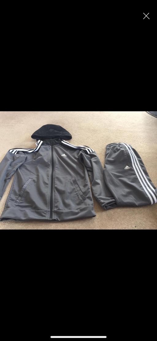 Buy & Sell Becontree East London - Photos for Adidas tracksuit 11-12