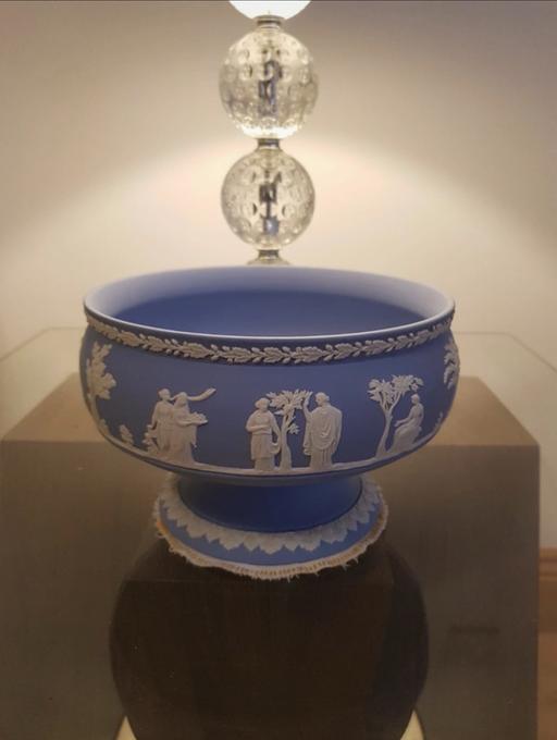 Buy & Sell Brymbo Wrexham - Wales - Photos for Wedgwood blue jasper-ware augurus bowl