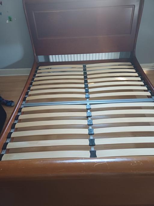 Buy & Sell Wembley Park North West London - Photos for Solid wood bed frame