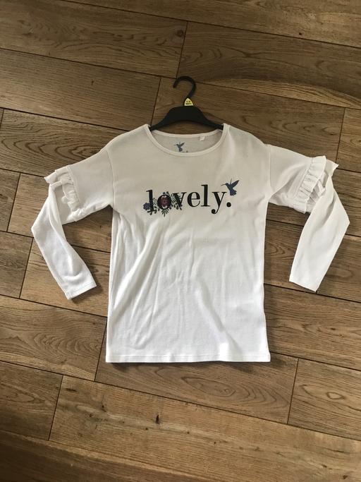 Buy & Sell Maze Hill South East London - Photos for Long sleeve lightweight white jumper 9-10yrs