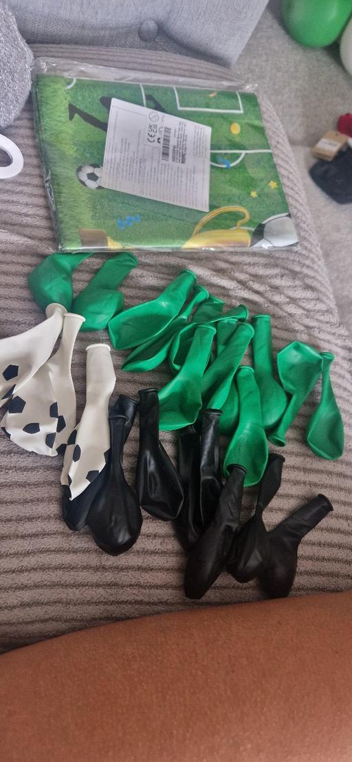 Buy & Sell Fallings Park Wolverhampton - Photos for football party supplies