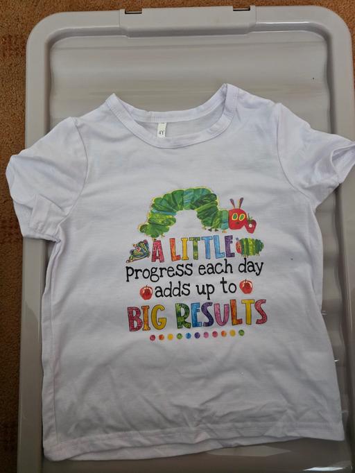 Buy & Sell Blackpool Town Centre Blackpool - Photos for The Hungary Caterpillar t shirt age 4 yrs NEW