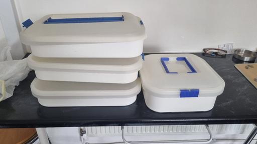 Buy & Sell Chadderton Oldham - Photos for Cake and Sandwich containers