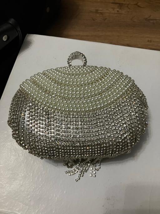 Buy & Sell Hall Green Birmingham - Photos for Silver clutch