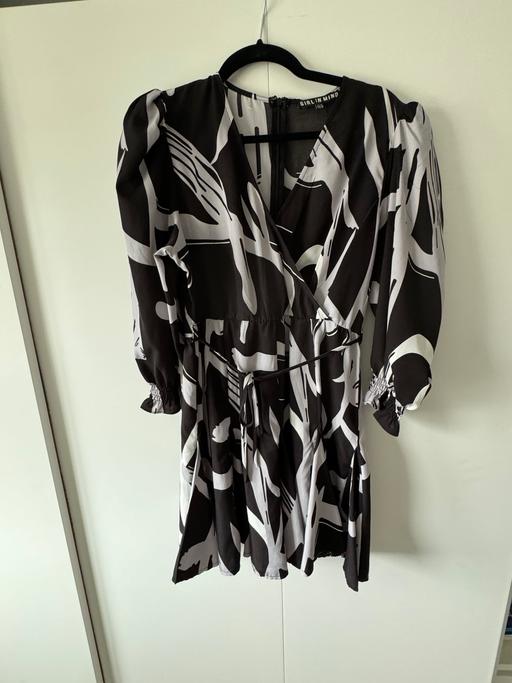Buy & Sell Whiston Rotherham - Photos for Girl in Mind Puff Sleeve Wrap Dress UK14