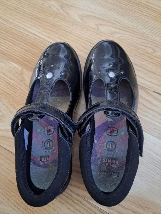 Buy & Sell Brierley Hill Dudley - Photos for Clarks school shoes