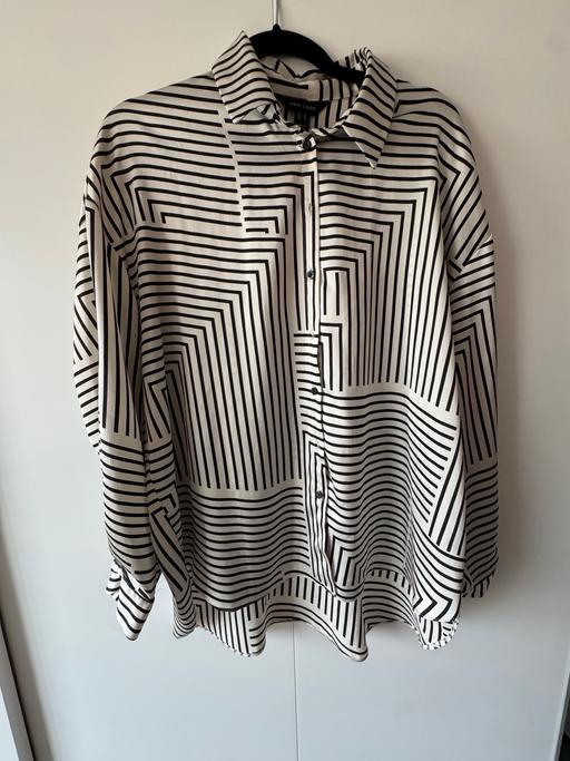 Buy & Sell Whiston Rotherham - Photos for New Look cream&black striped shirt UK14