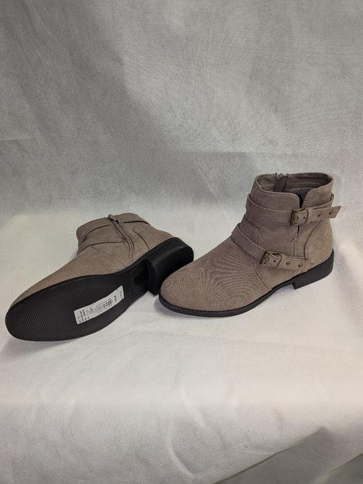 Buy & Sell Netherton Dudley - Photos for New Oasis size 5 boots RRP £45