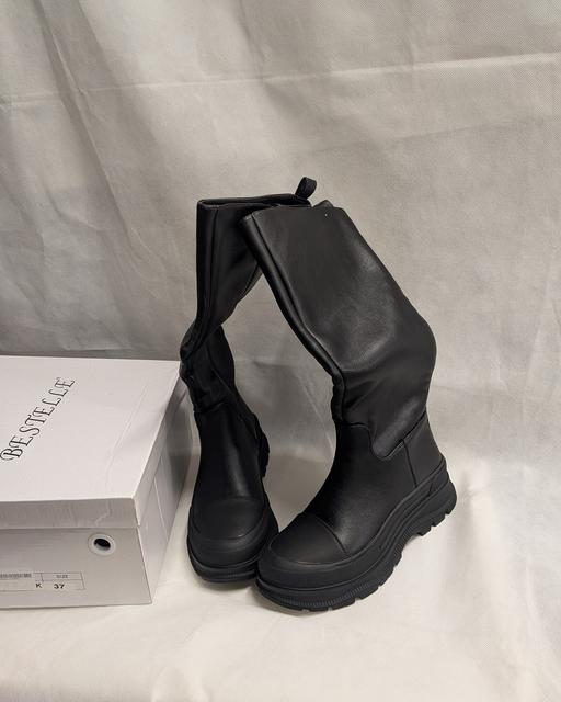 Buy & Sell Netherton Dudley - Photos for New size 4 black chunky biker boots
