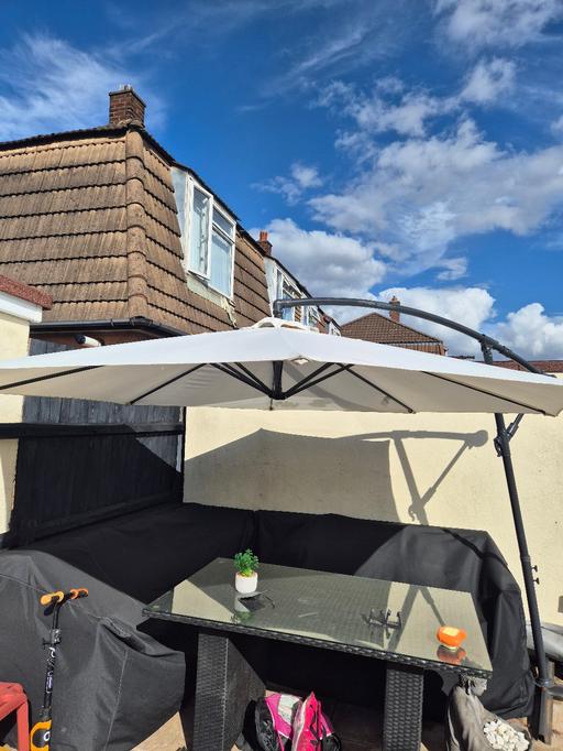 Buy & Sell Yew Tree Estate Sandwell - Photos for parasol