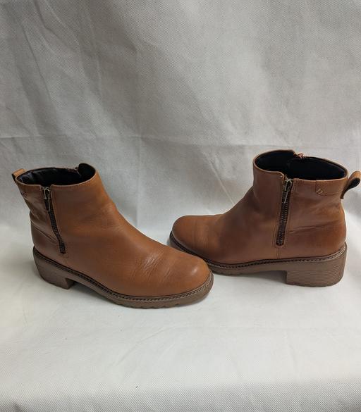 Buy & Sell Netherton Dudley - Photos for Clarks size 5 boots Tan