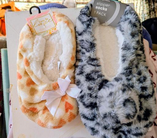 Buy & Sell Georgetown Blaenau Gwent - Photos for 2 x pairs of slipper cosy toe slippers in gre