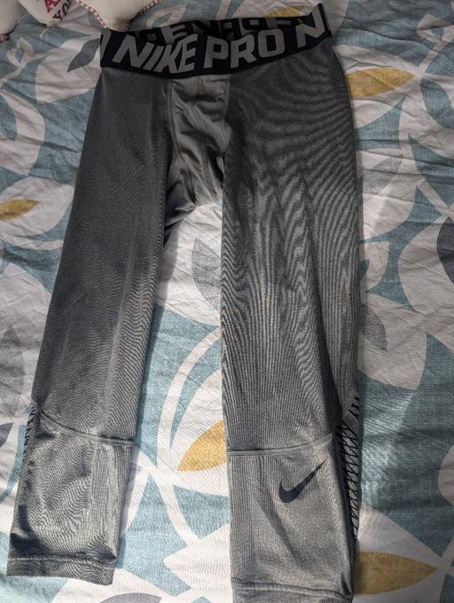Buy & Sell Essington Wolverhampton - Photos for Nike pro running cropped trousers