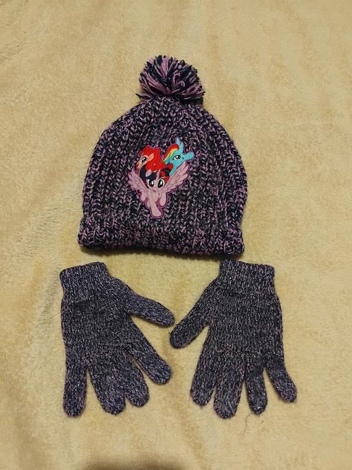 Buy & Sell Stow Heath Wolverhampton - Photos for Hat & Gloves.