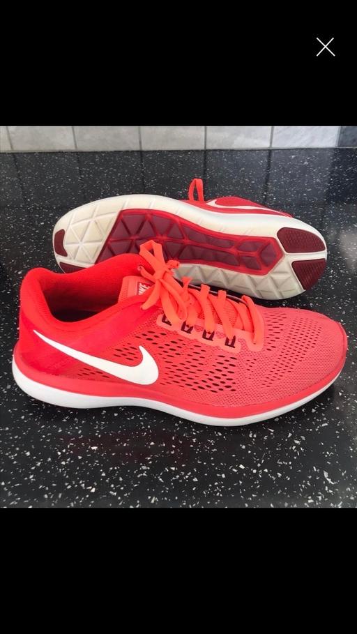 Buy & Sell Heaton Mersey Stockport - Photos for Nike Trainers Size 4 Free delivery Good Con